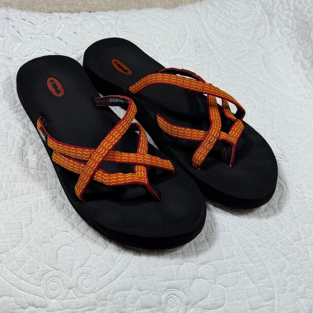 Teva Women 10 Orange Olowahu Comfort Sport Beach Pool Flip Flop Slip Sandals